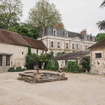 Des Jardiniers Du Saulce